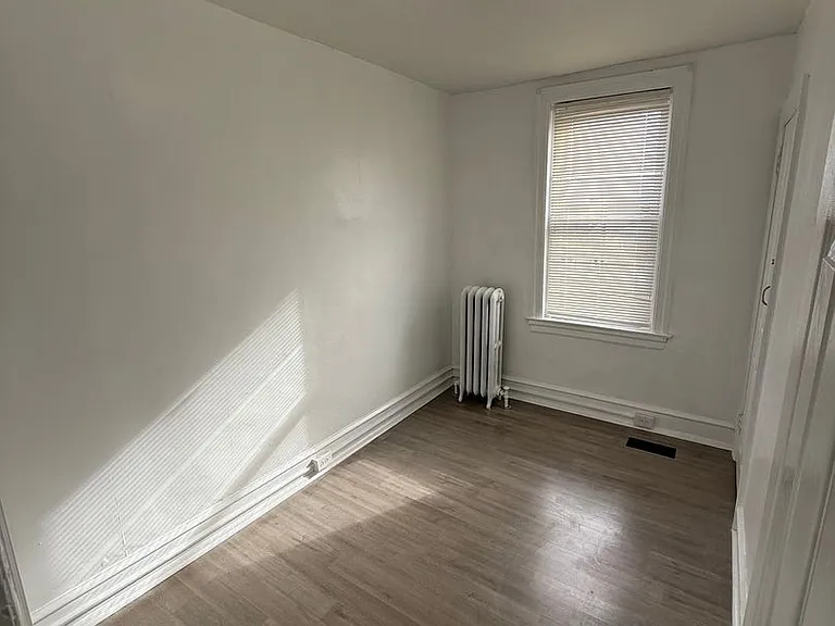 6754 Linmore Ave — Photo 6