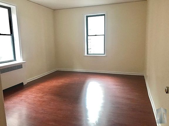 2nd image of 2685 Creston Ave APT 1C