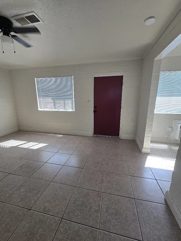 2 bed, 688 sqft, $1,500 — Photo 2
