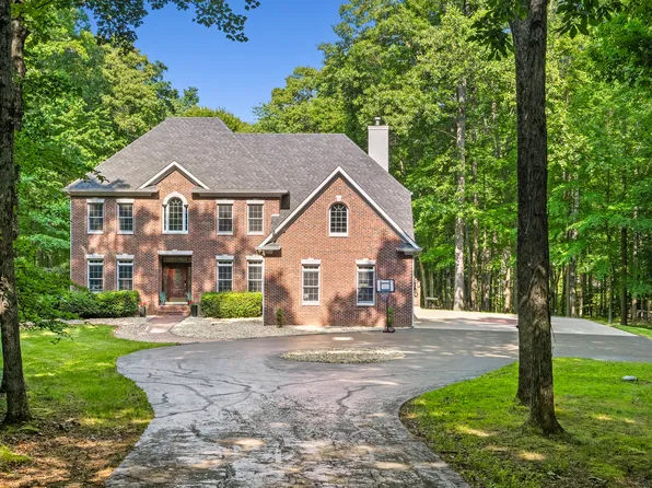 2034 Dynasty Ridge Rd, Martinsville, IN 46151