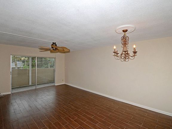 4th image of 1220 NE 3rd St APT 206