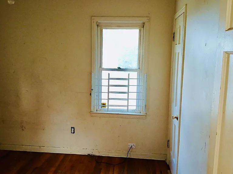 17646 Woodbine St — Photo 5