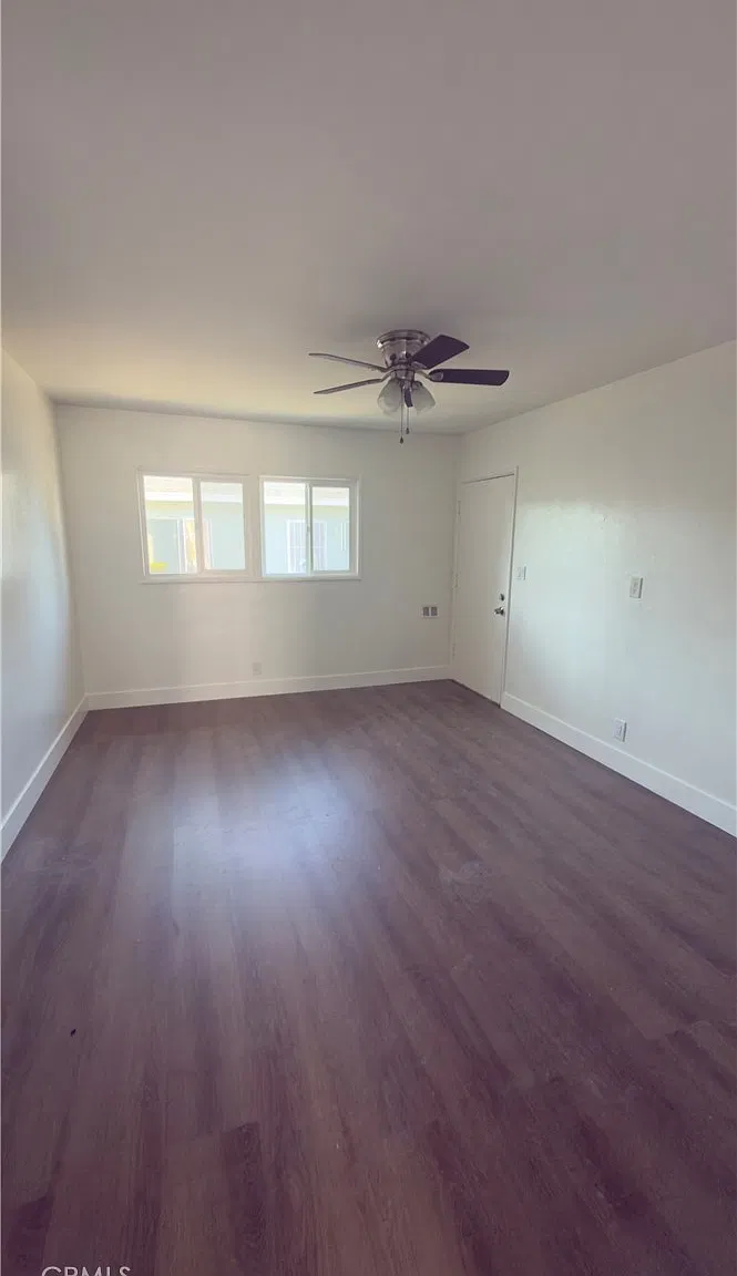 622 N Olive St — Photo 2