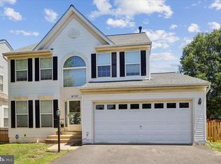 8737 Hackney Dr, Bristow, VA 20136