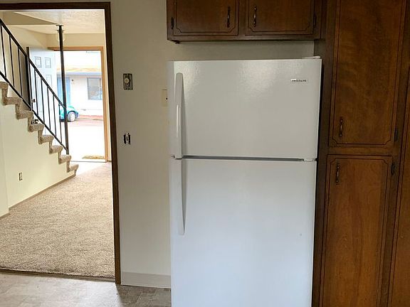 2nd image of 109 N 7th St #10543392