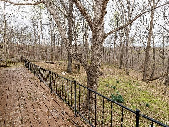4th image of 3757 E Stipp Rd