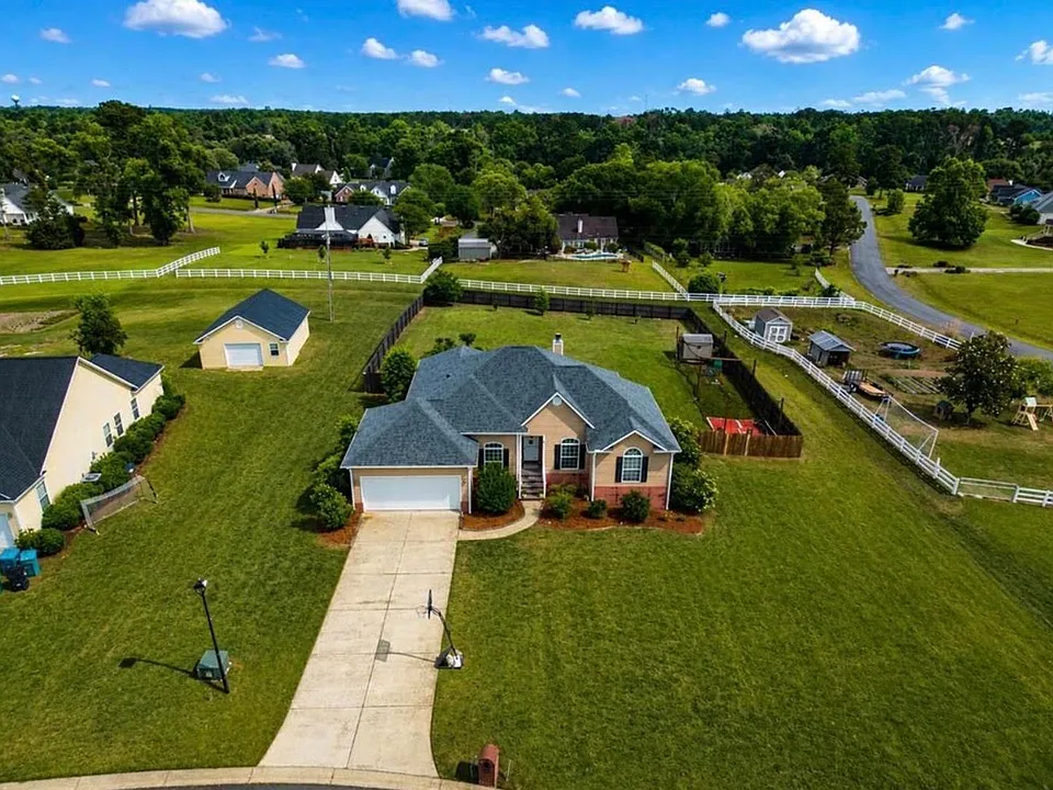4004 Grey Oak Dr