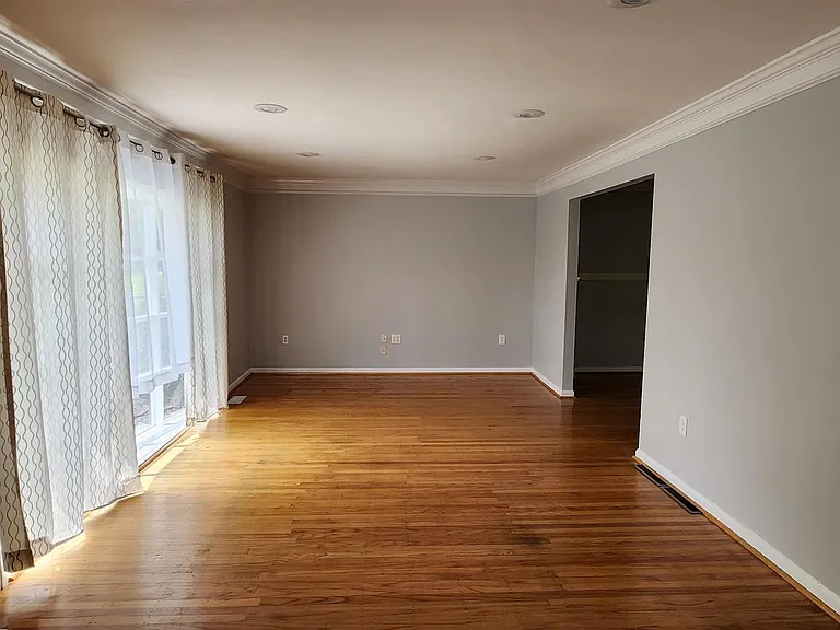 301 Overbrook Ave — Photo 5