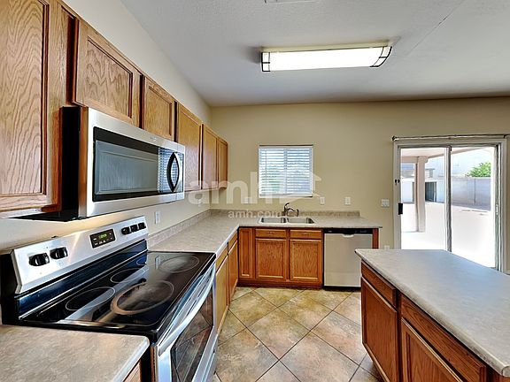 3rd image of 13240 W Watson Ln
