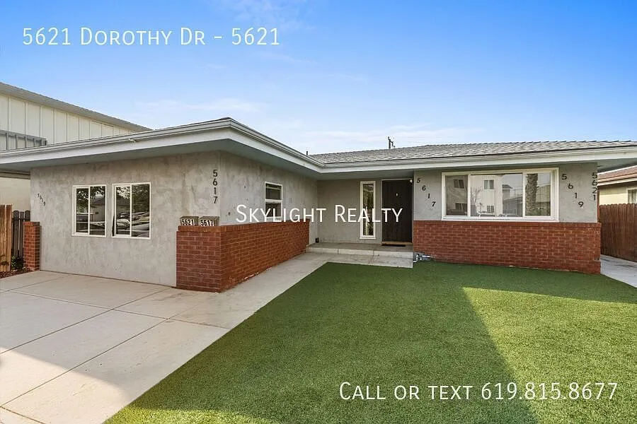 Building Photo - 5621 Dorothy Dr #5621