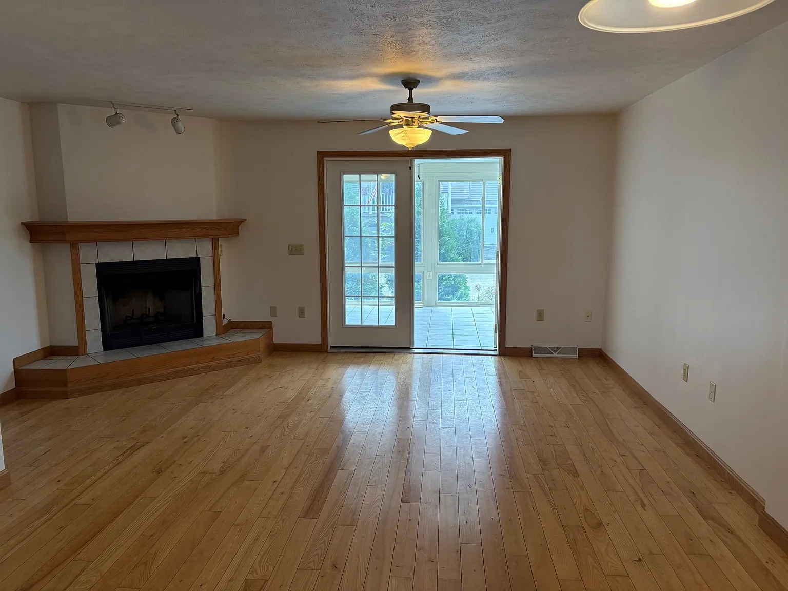 4139 Wood Hills Drive - 1 — Photo 2
