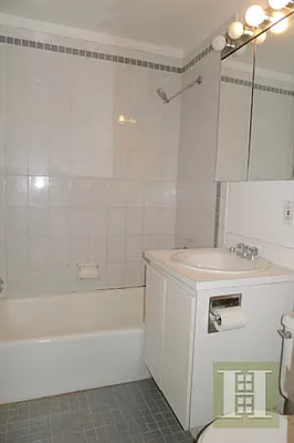 Rented by Halstead Real Estate | media 20