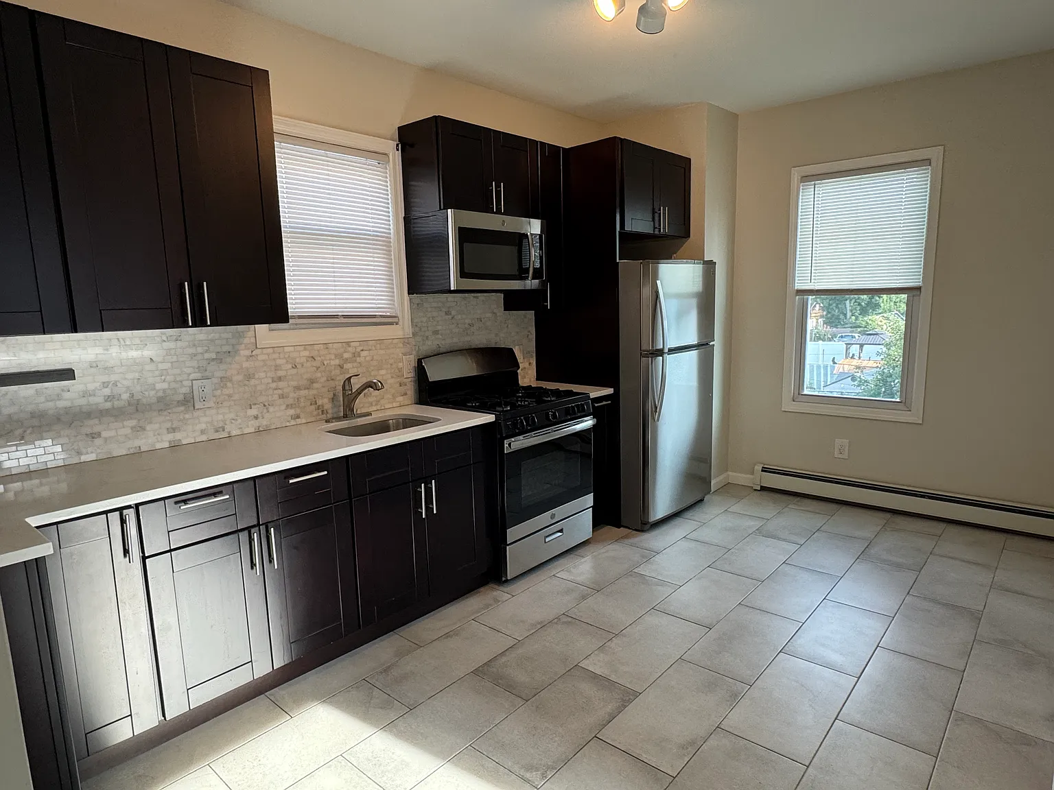 1 bed, 800 sqft, $2,000 — Photo 1