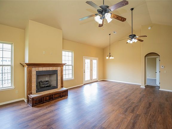 2nd image of 590 Sorrento Dr