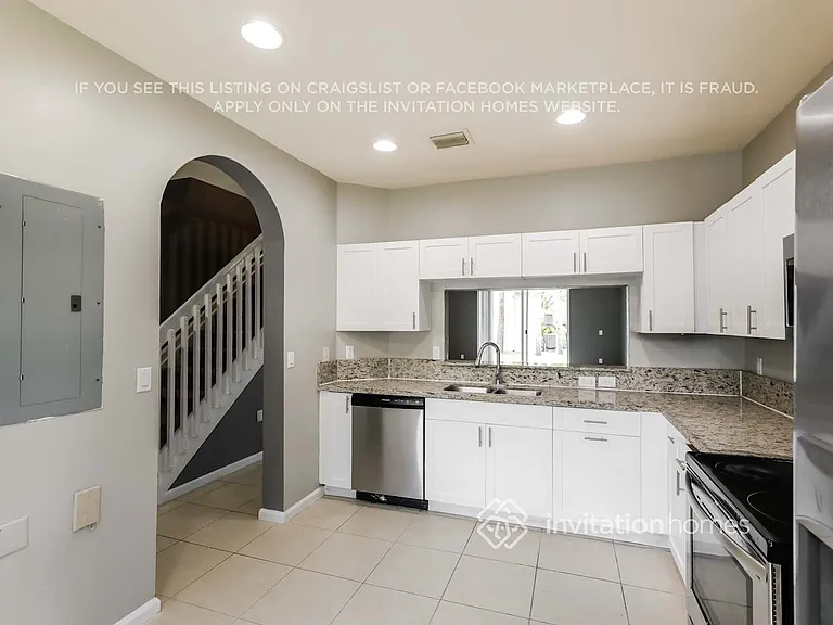 8273 SW 29th St #102 — Photo 8