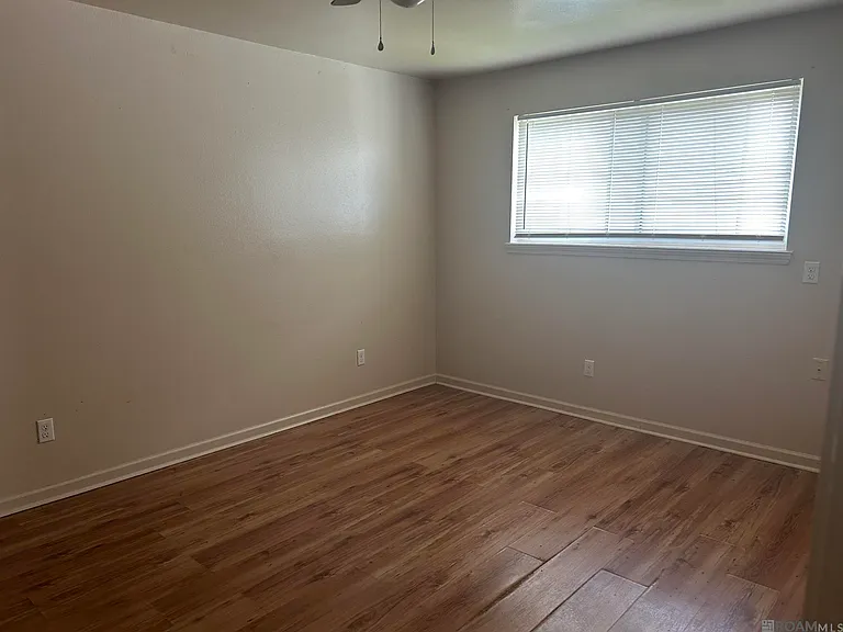 6072 Wilton Dr — Photo 6