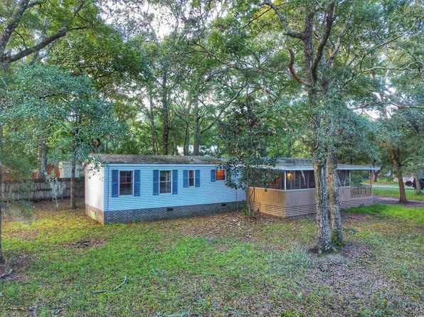 141 Marsh Oaks Dr., Pawleys Island, SC 29585