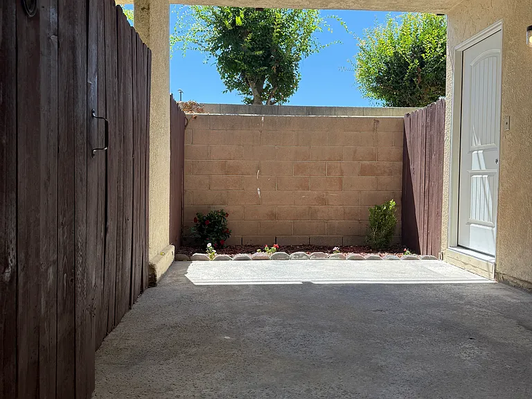 21513 Juan Ave #6 — Photo 2