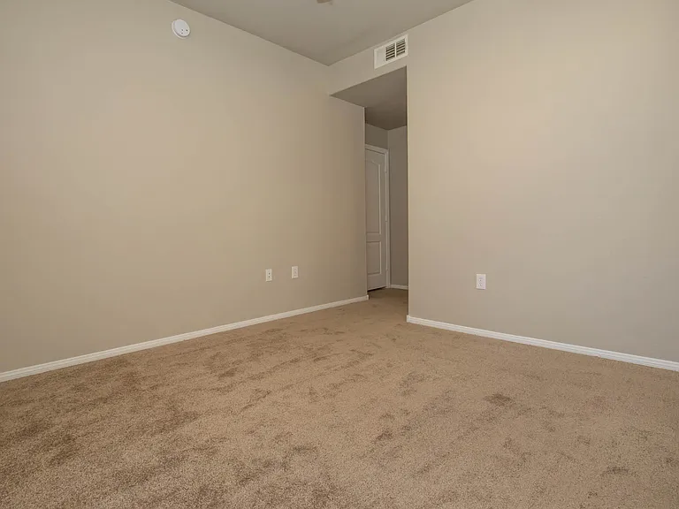 2a2/2b2 Renovated 959 SQFT 2 Bed 2 Bath