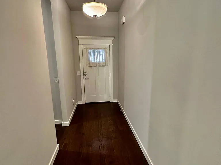 18537 Haslemere Ln — Photo 22