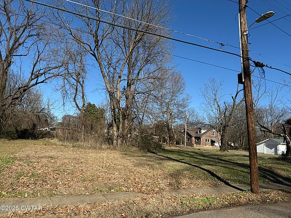 2nd image of 431 Preston St