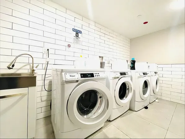 834 Herkimer St #8, Brooklyn, NY 11233