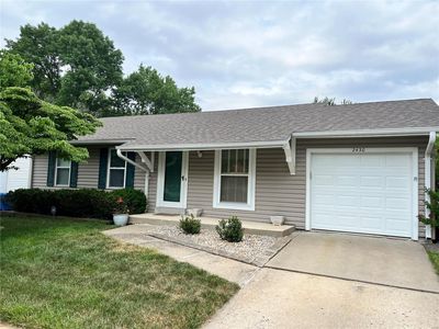2430 Village Glen Ct, Maryland Heights, MO, 63043