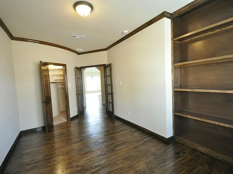 600 Falcon Dr — Photo 9