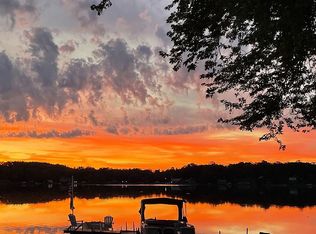 9405 Firwood Rd, South Lyon, MI 48178