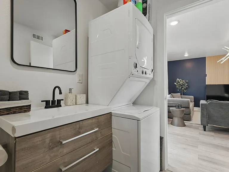 4416 San Jacinto St #102 — Photo 16