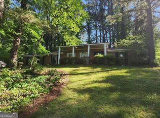 5572 Button Gwinnett Pl, Norcross, GA 30093