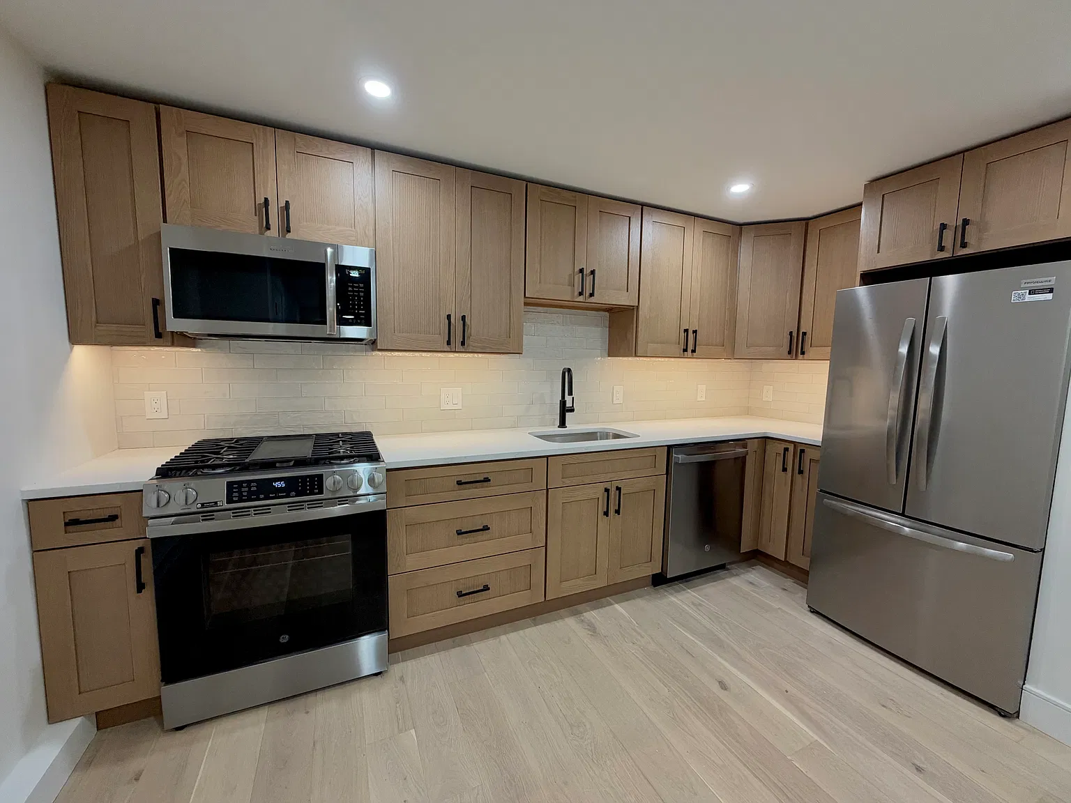 1 bed, 685 sqft, $2,650 — Photo 2