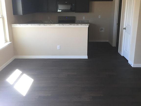 3rd image of 1312 Glen Garden Dr