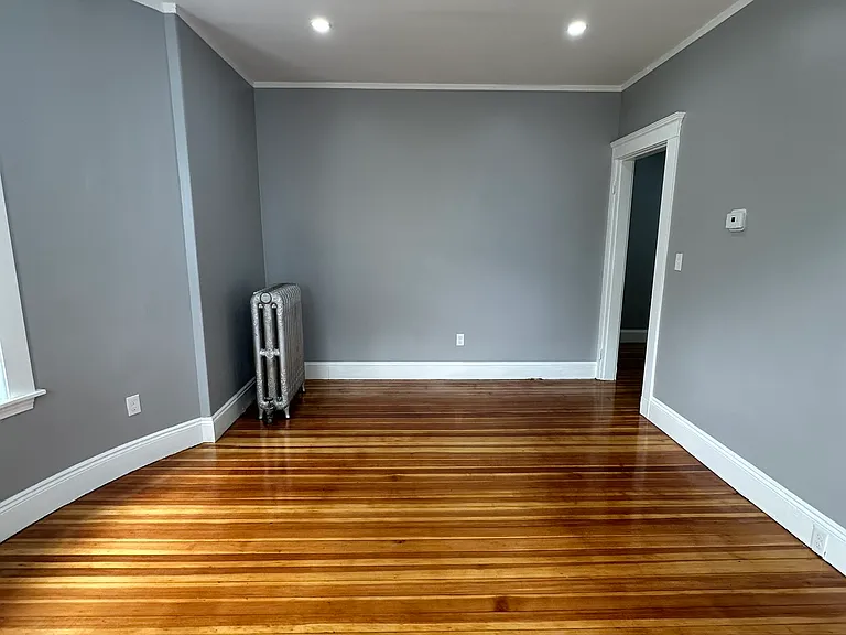 4 Sumner Sq #2 — Photo 13