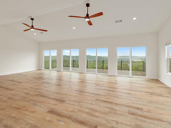 4th image of 18716 W Lakeview Dr