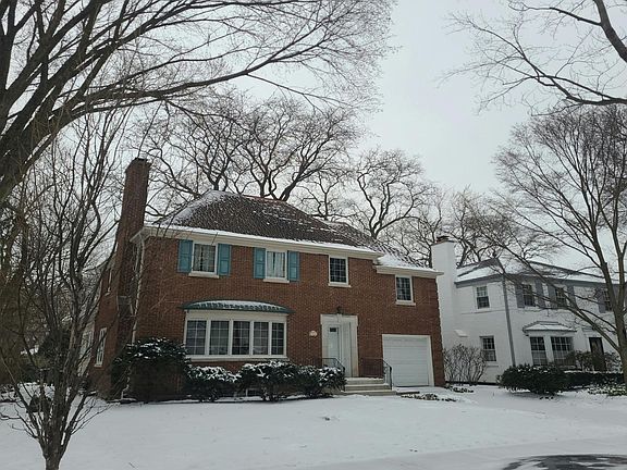 3rd image of 412 Ashland Ave