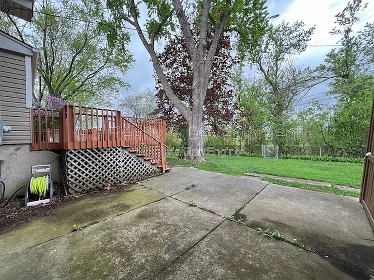 1540 Edgefield Ln — Photo 35