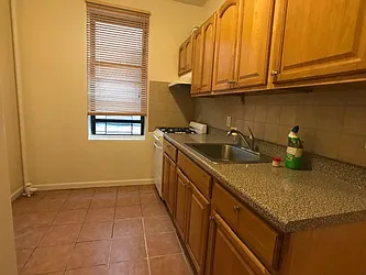 Rented by Sterea Agency