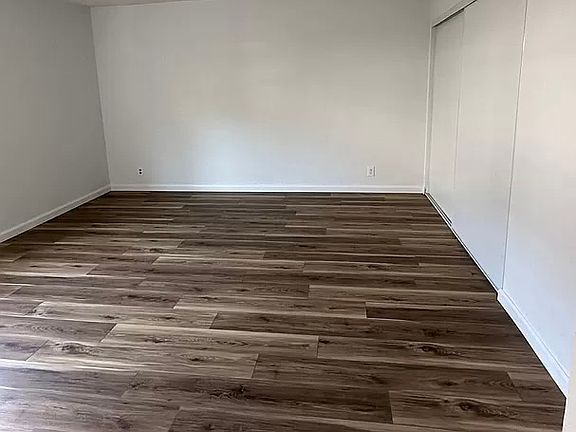 4th image of 1833 1/2 N Avenue 53 #1