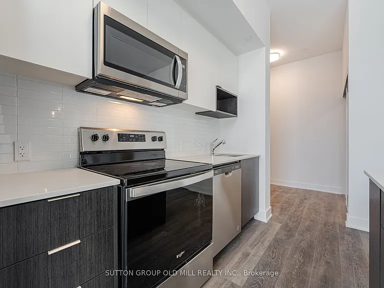 204 Burnhamthorpe Rd E #104 — Photo 15
