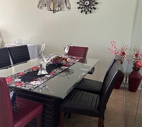 4th image of 2811 Somerset Drive #316