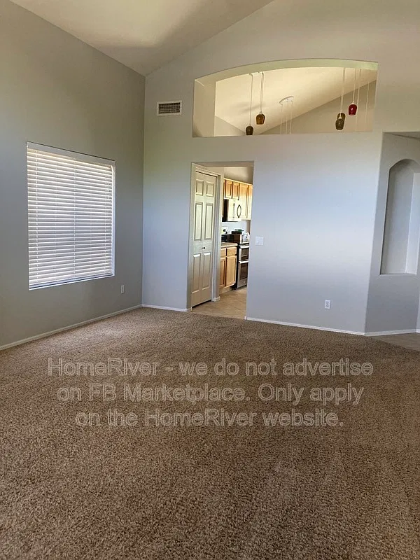 4 bed, 3.0 bath, 2132 sqft, $3,299 — Photo 4
