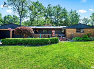 5310 N Sherbrook Ln, Peoria, IL