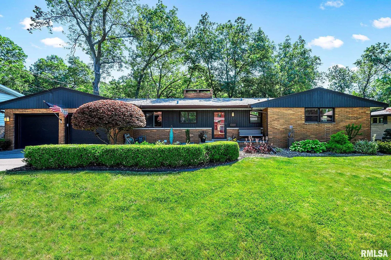 5310 N Sherbrook Ln photo 1