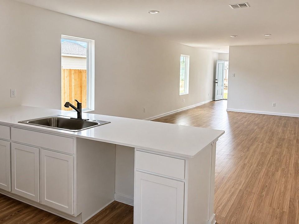 1st image of 108 Stran St