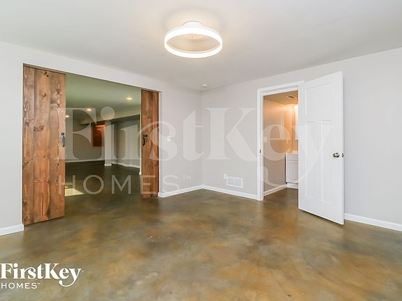 4th image of 163 Briarwood Dr