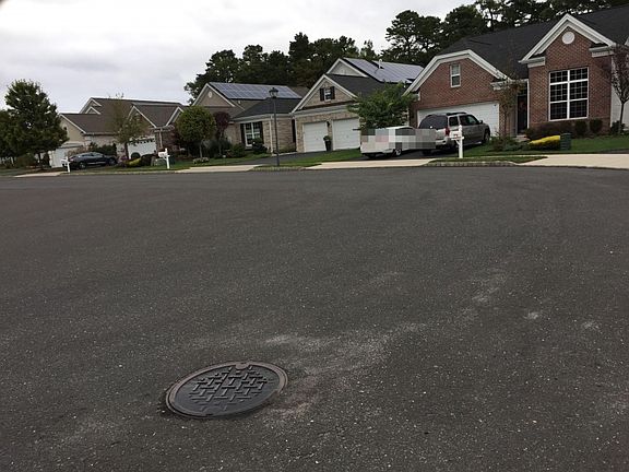5th image of 58 Pembroke Dr