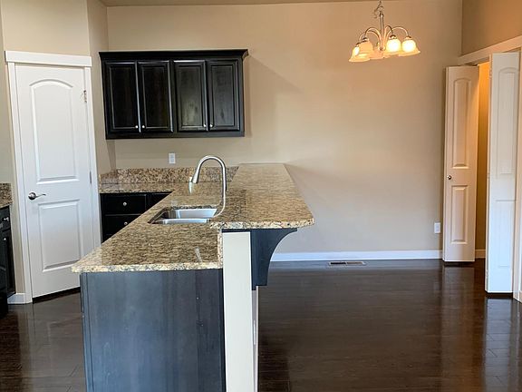 4th image of 2116 Ison Ct #102
