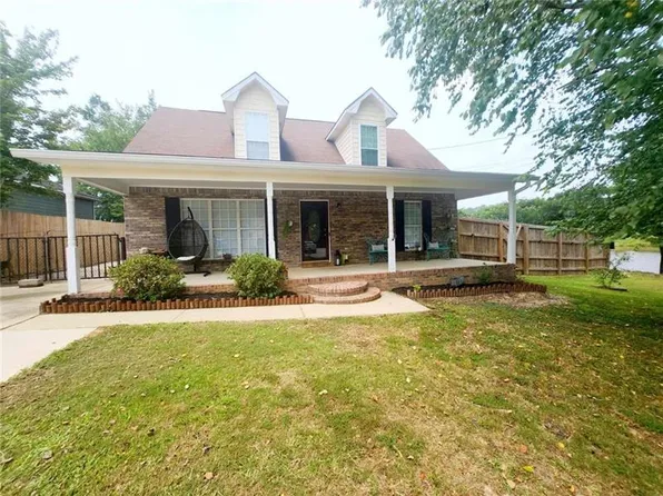 280 Mimosa Rd, Phenix City, AL 36870