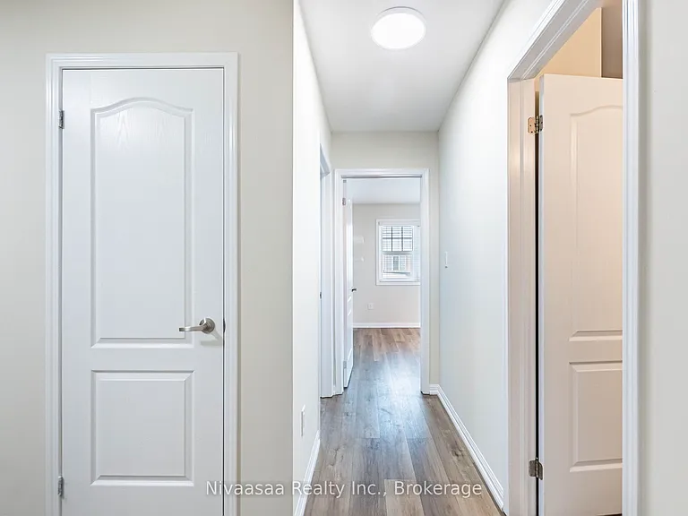 18 Betterton Cres — Photo 26